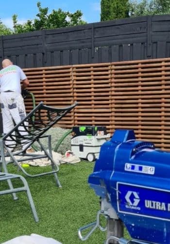 fence and airless spraying in practice