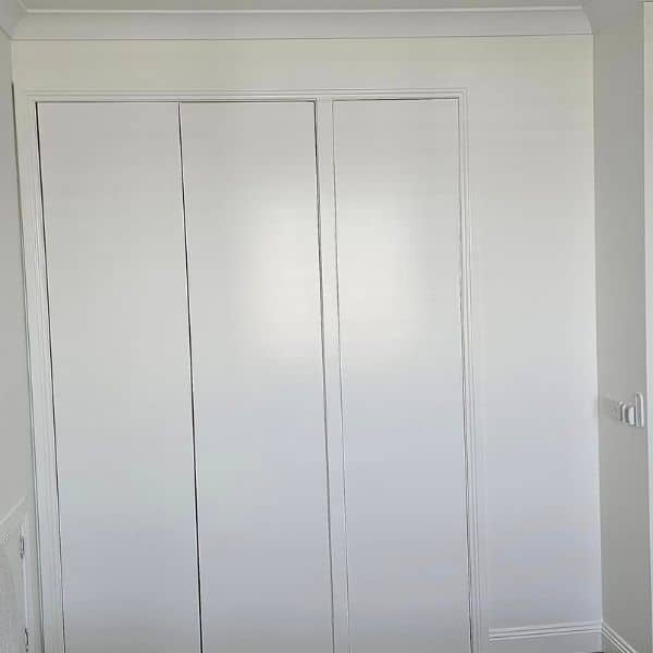 white-wardrobes